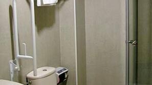 Artículos de higiene personal gratuitos y secador de pelo