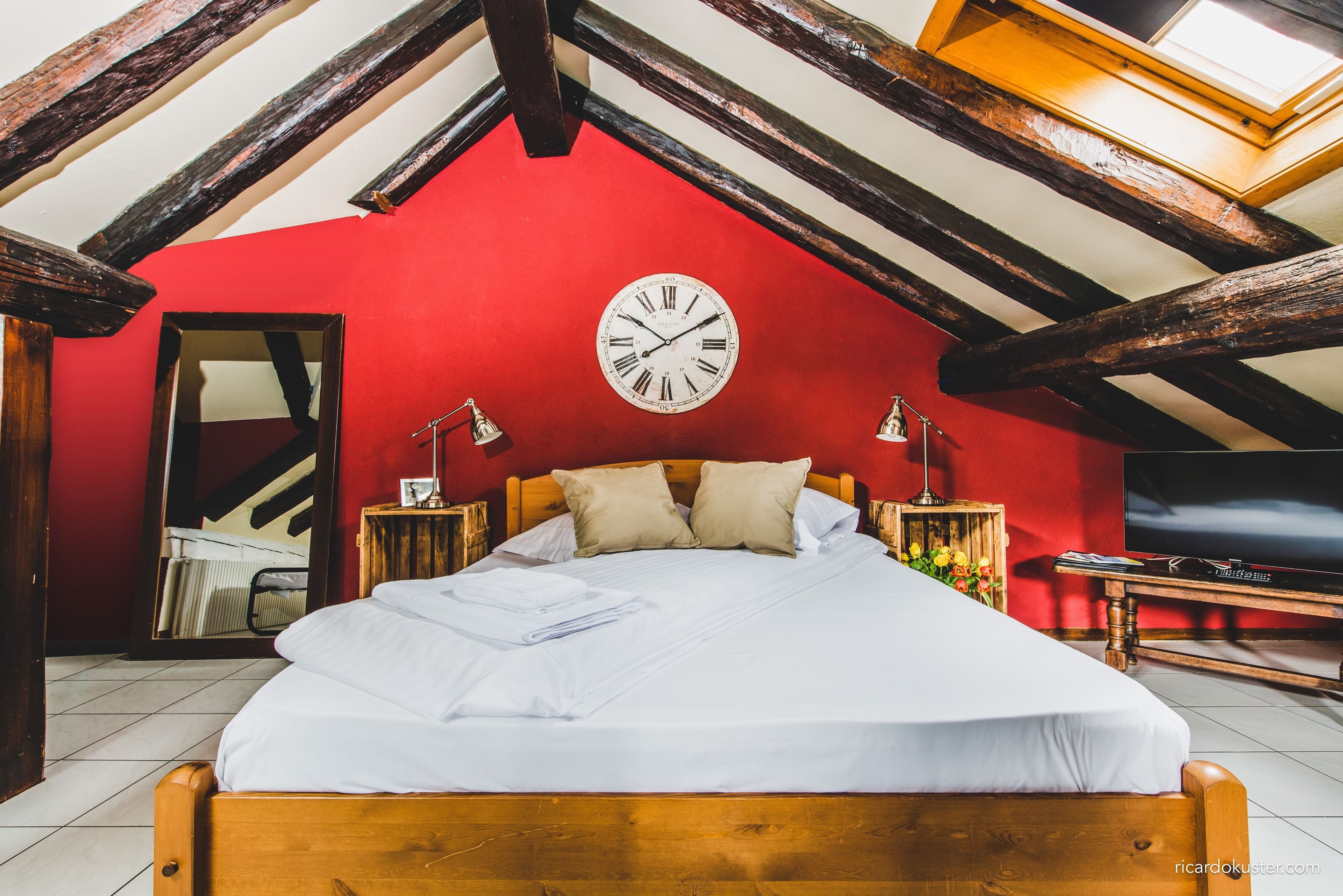 Auberg'inn in Neuchâtel, Switzerland