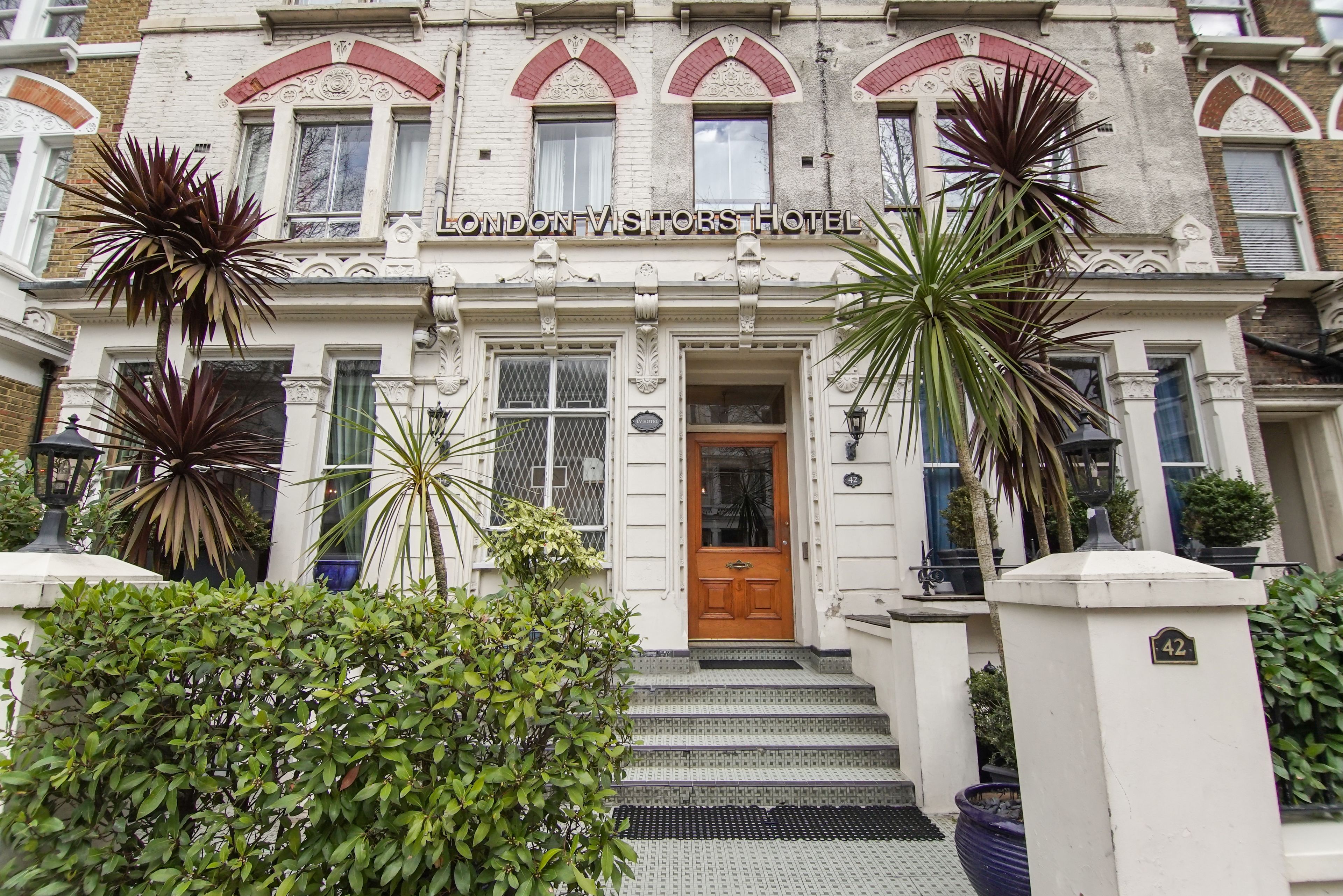 ロンドン ビジターズ ホテル 口コミ 部屋写真 料金 お得情報 エクスペディア