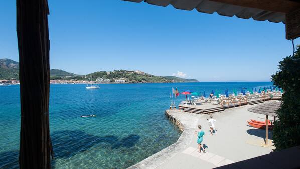 Spiaggia privata nelle vicinanze, lettini da mare, nautica/canottaggio