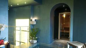 Bain à remous intérieur