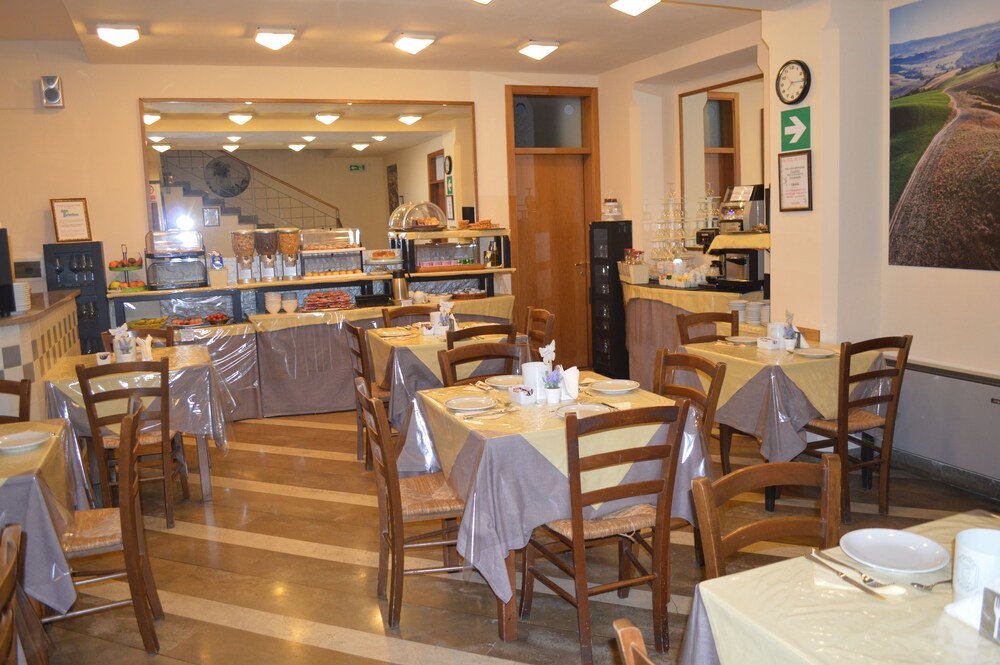 Hotel Porta Ai Tufi Siena Hotel Porta Ai Tufi Siena