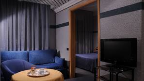 Minibar, una cassaforte in camera, una scrivania, Wi-Fi gratuito