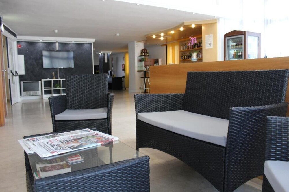 Photo - Grand Meeting Hotel