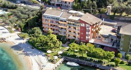 Hotel Du Lac - Relax Attitude Hotel