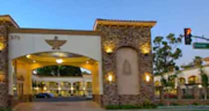 Thunderbird Lodge in Riverside