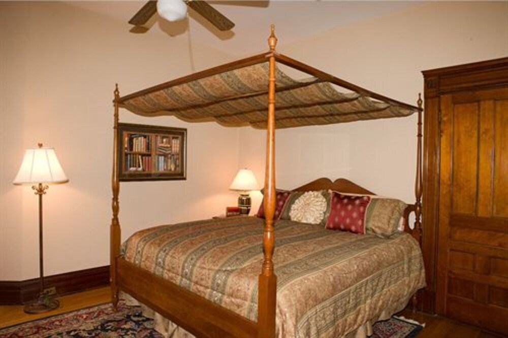 Philip W. Smith Bed & Breakfast Deals & Reviews (Richmond, USA) Wotif