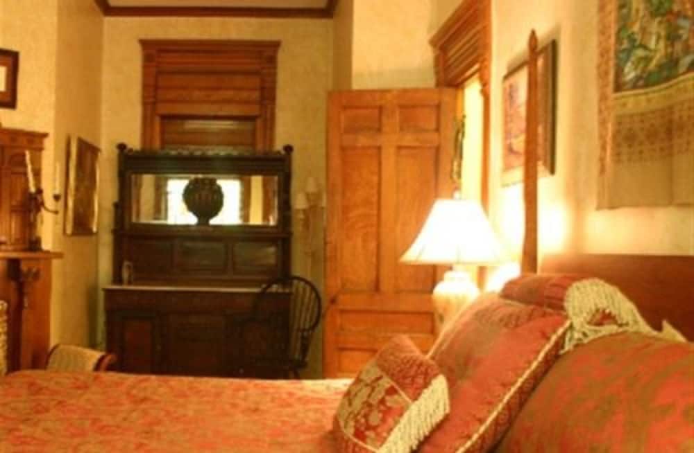 Philip W. Smith Bed & Breakfast Deals & Reviews (Richmond, USA) Wotif