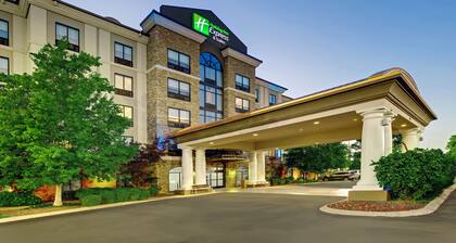 Holiday Inn Express Hotel and Suites Nashville-Opryland, an IHG Hotel