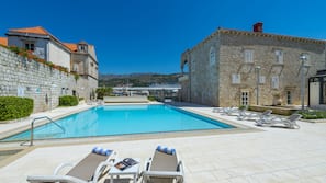 Outdoor pool, pool umbrellas
