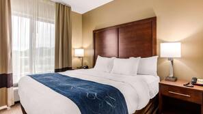 Desk, iron/ironing board, free WiFi, bed sheets