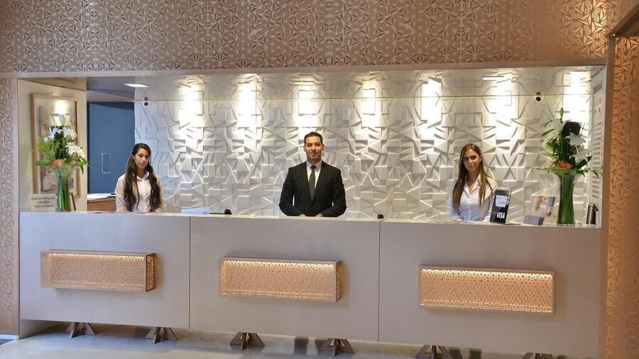 Oum Palace Hotel & Spa