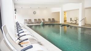 Piscina coperta, piscina all'aperto