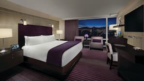1 bedroom, premium bedding, minibar, in-room safe
