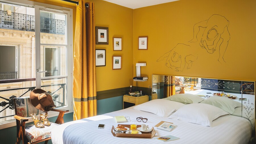 Hotel Crayon by Elegancia