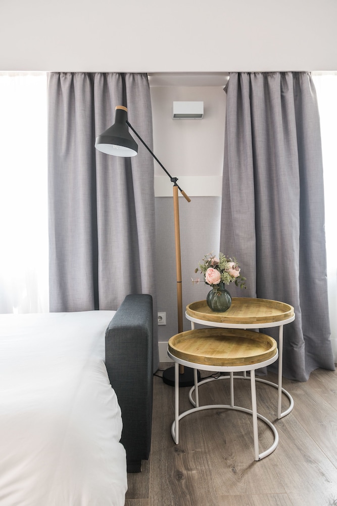 Foto - BYPILLOW Velázquez 45