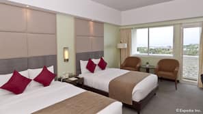 Premium bedding, down comforters, in-room safe, desk