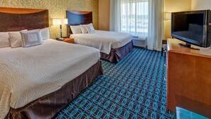 Premium bedding, in-room safe, desk, iron/ironing board
