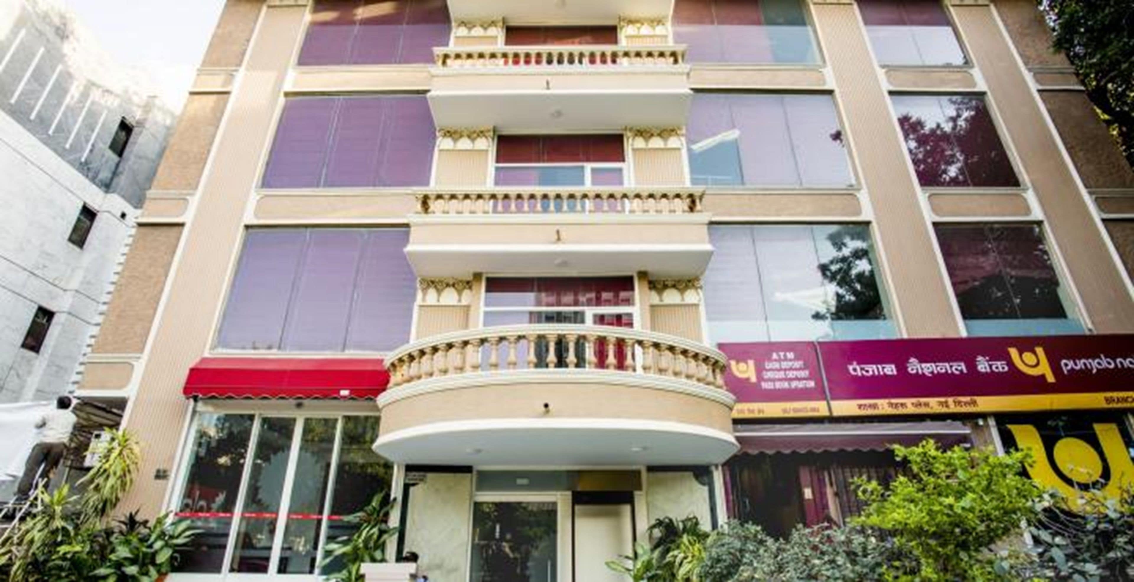 clarks connaught place