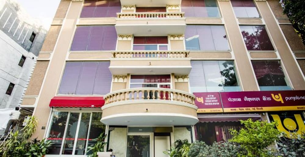 clarks select city walk