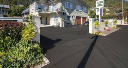 Aldan Lodge Motel