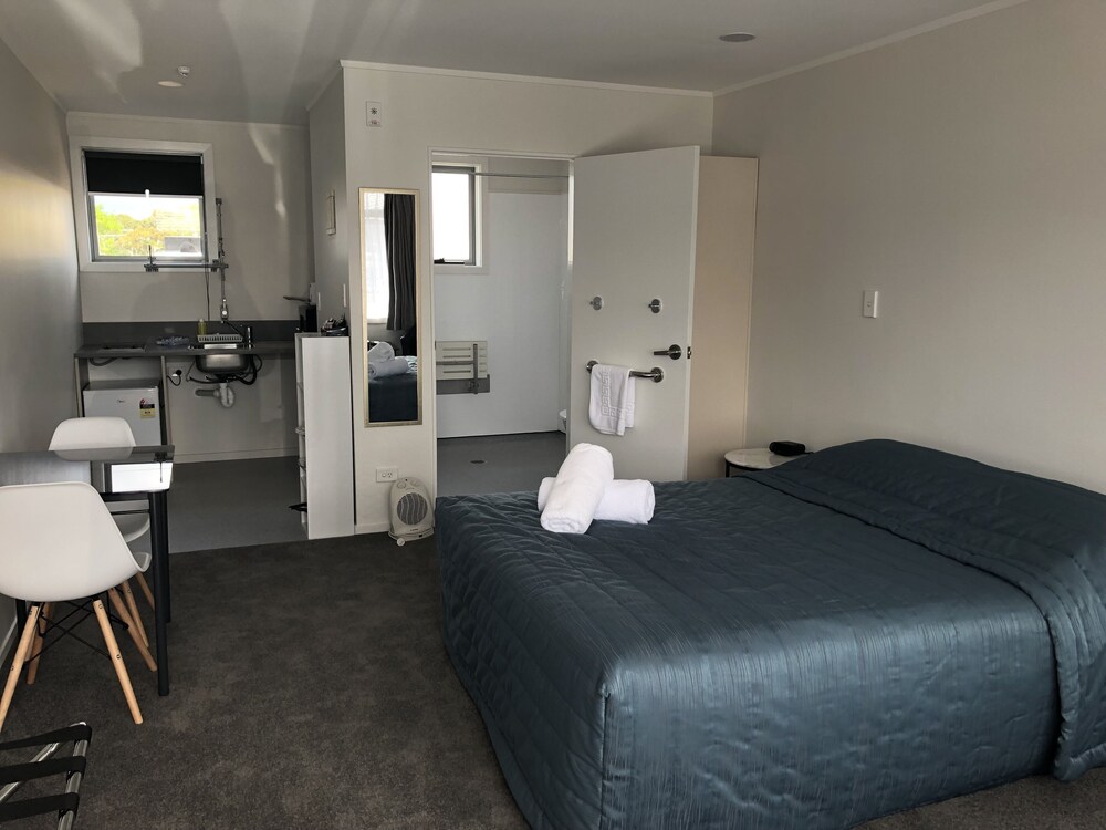 Ambassador Motor Inn Tauranga AU158 Deals & Reviews (Tauranga, NZL