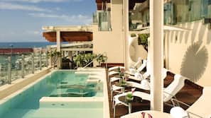 Piscina externa