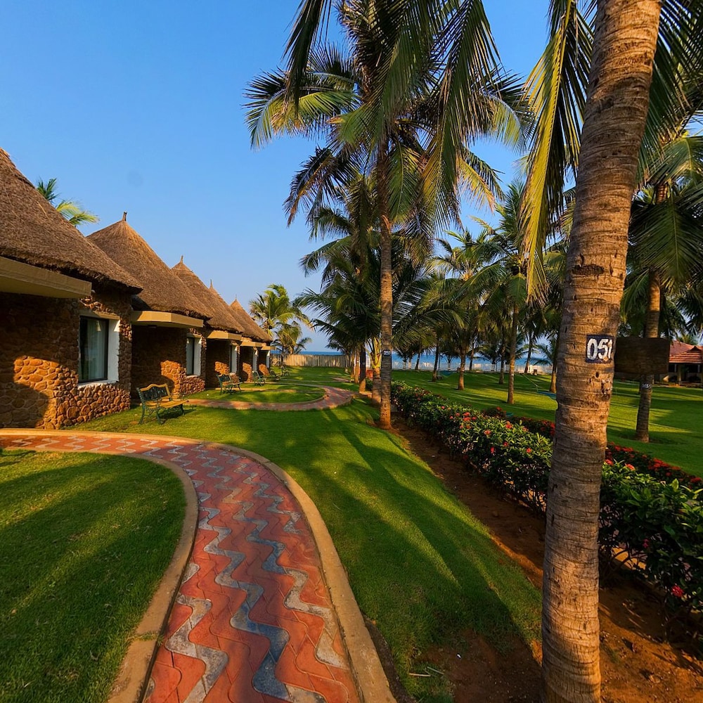 Navigation menu 30+ best resorts for day outing places in Chennai. Resorts with swimming pool, Beach, Indoor and Outdoor, Lunch, Hi-Tea, team building activities For more information call. ☎