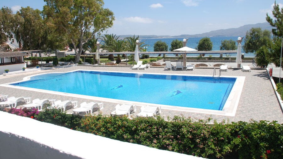 Lagada Beach Hotel