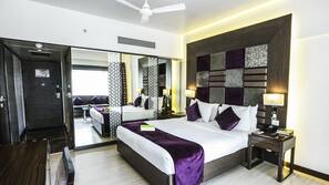 Premium bedding, minibar, in-room safe, desk