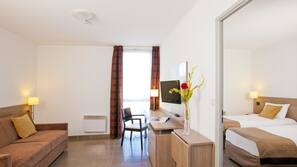 Desk, free cribs/infant beds, free WiFi
