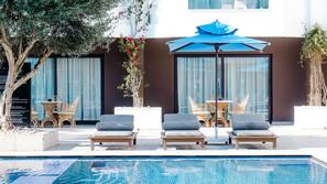 Outdoor pool, open 9 AM to 6:30 PM, pool umbrellas, sun loungers