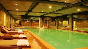 Indoor pool, sun loungers