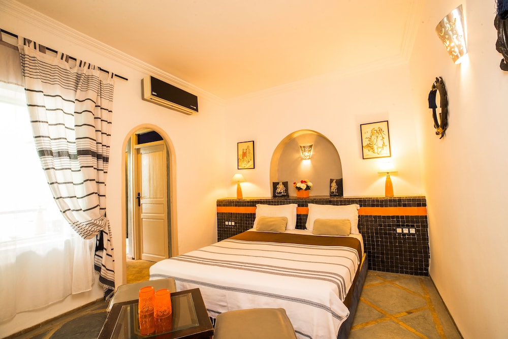 Photo - Riad Lauriers Blancs