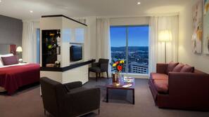 Premium bedding, in-room safe, desk, blackout drapes