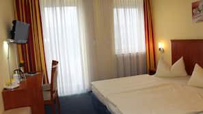 1 bedroom, hypo-allergenic bedding, in-room safe, desk