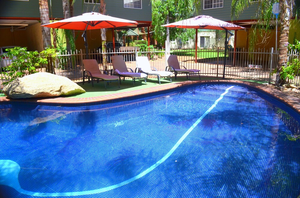 Outdoor pool, Alice on Todd Apartments