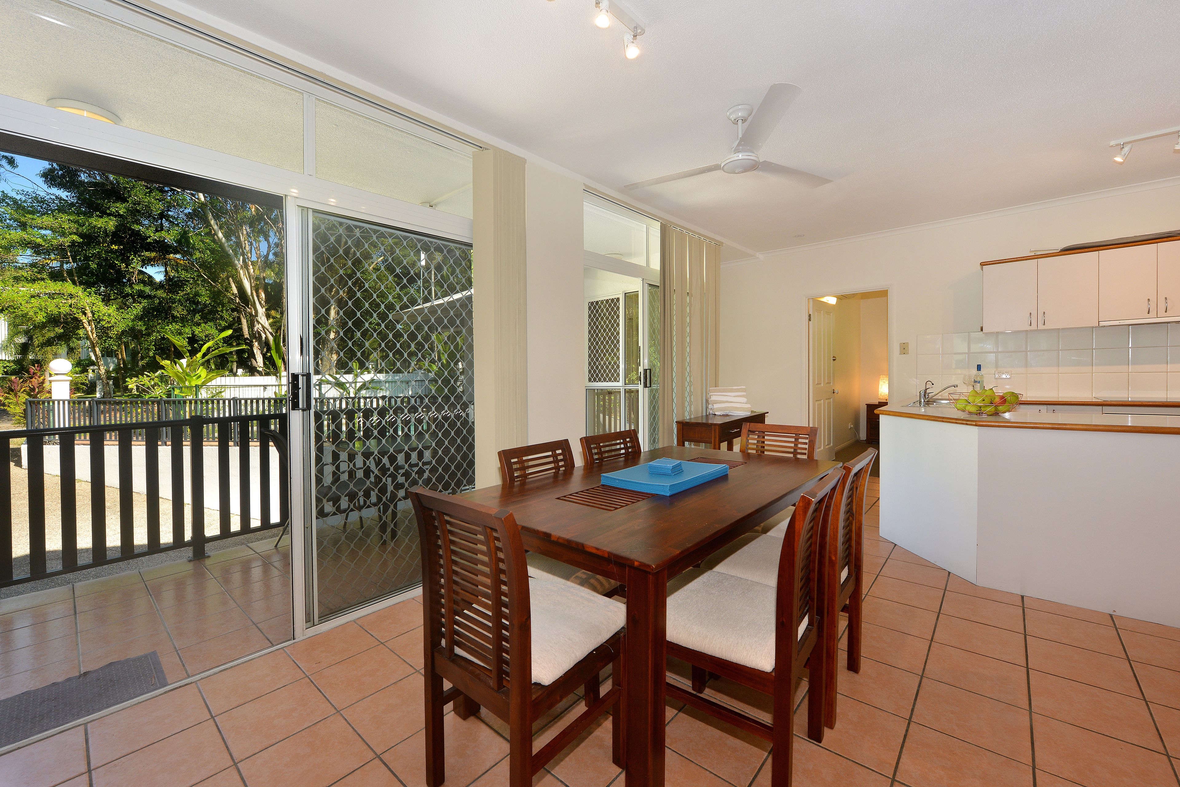 Seascape Holidays - Tropic Sands