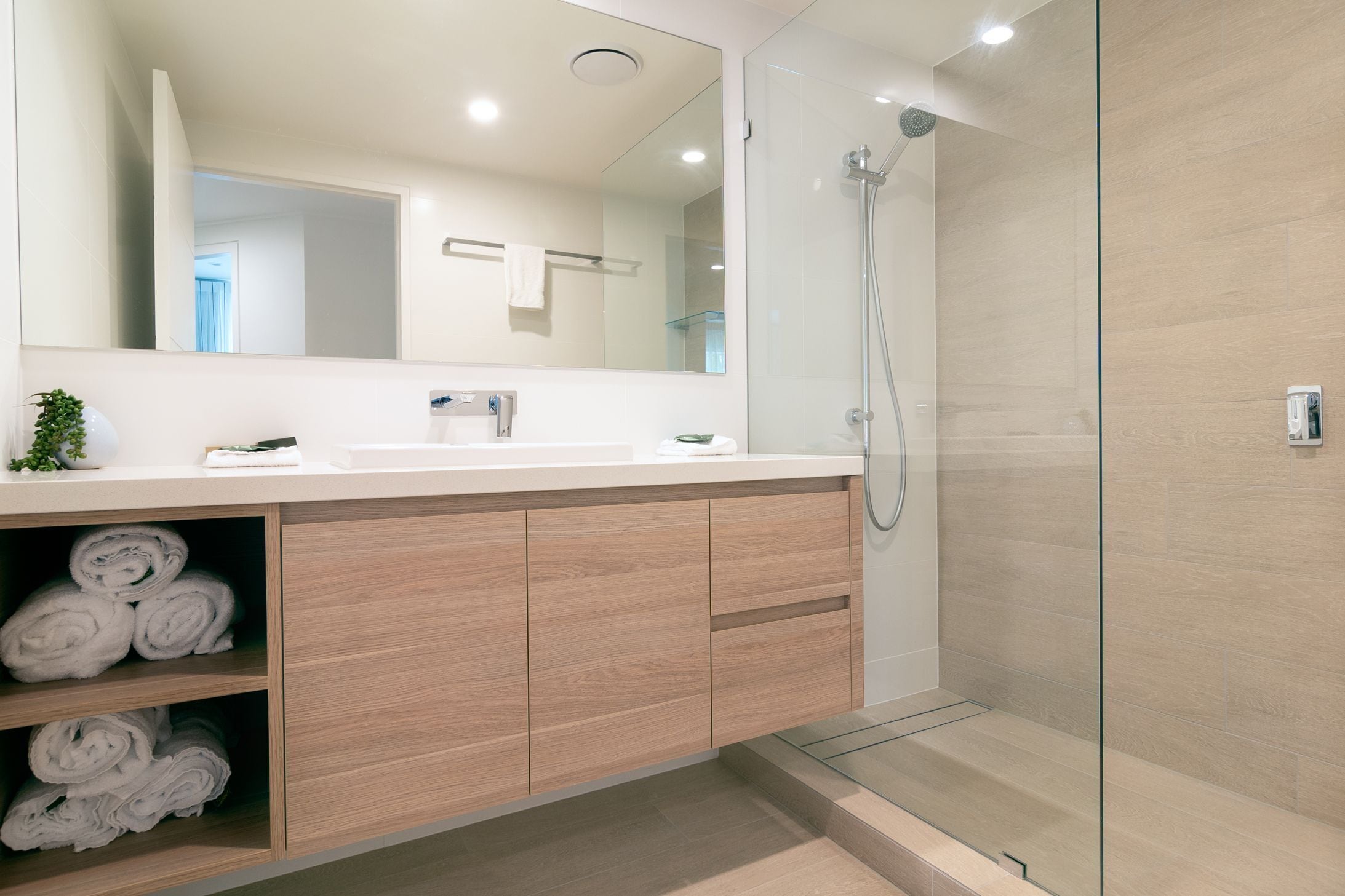 Mandalay Luxury Beachfront Apartments