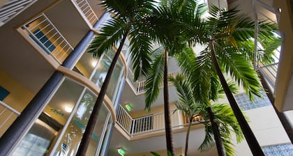 Inn Cairns Boutique Apartments