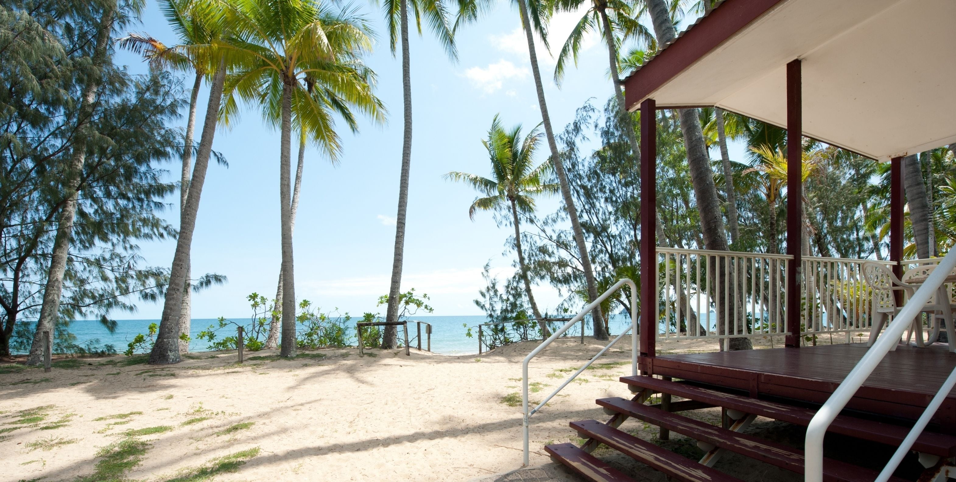 Ellis Beach Oceanfront Bungalows - Campground