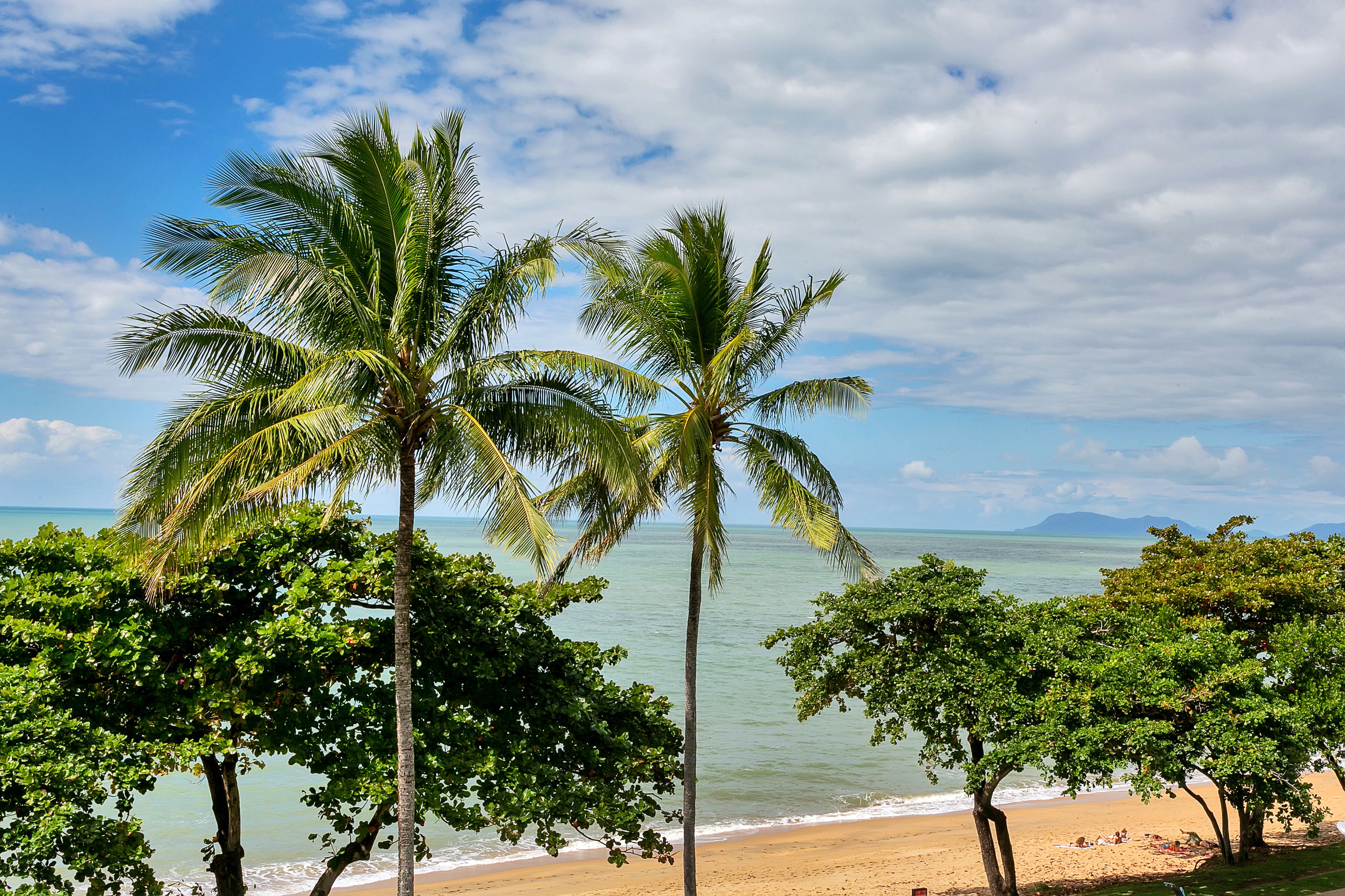 Beachfront Apartments on Trinity Beach