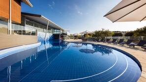 Indoor pool, outdoor pool