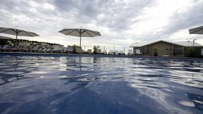 Indoor pool, outdoor pool