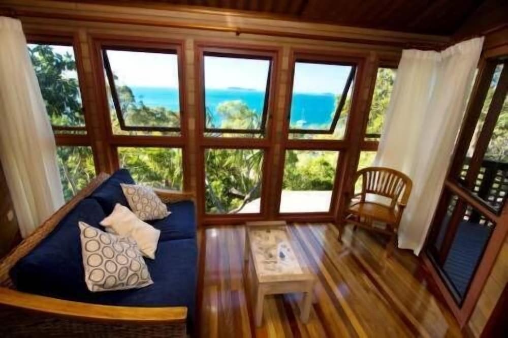 Hinchinbrook Island Wilderness Lodge