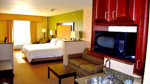In-room safe, desk, laptop workspace, blackout curtains