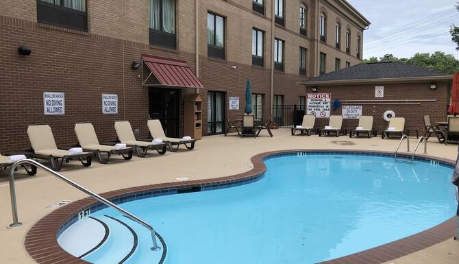 Comfort Suites In Greenville Spartanburg Sc Expedia