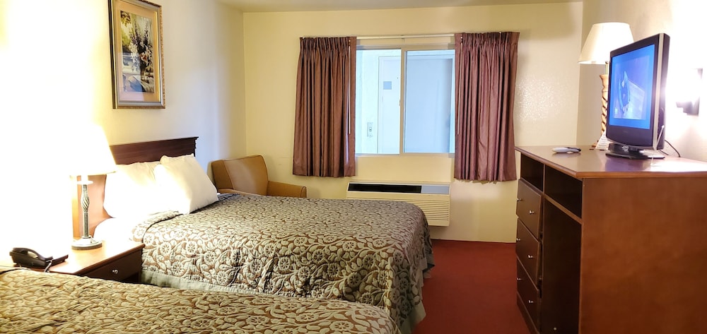 Room, Olympic Inn & Suites