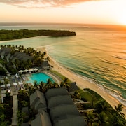 65 Hotels Near Natadola Bay Championship Golf Course In Sanasana