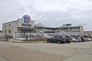 Motel 6 Washington DC - Convention Center
